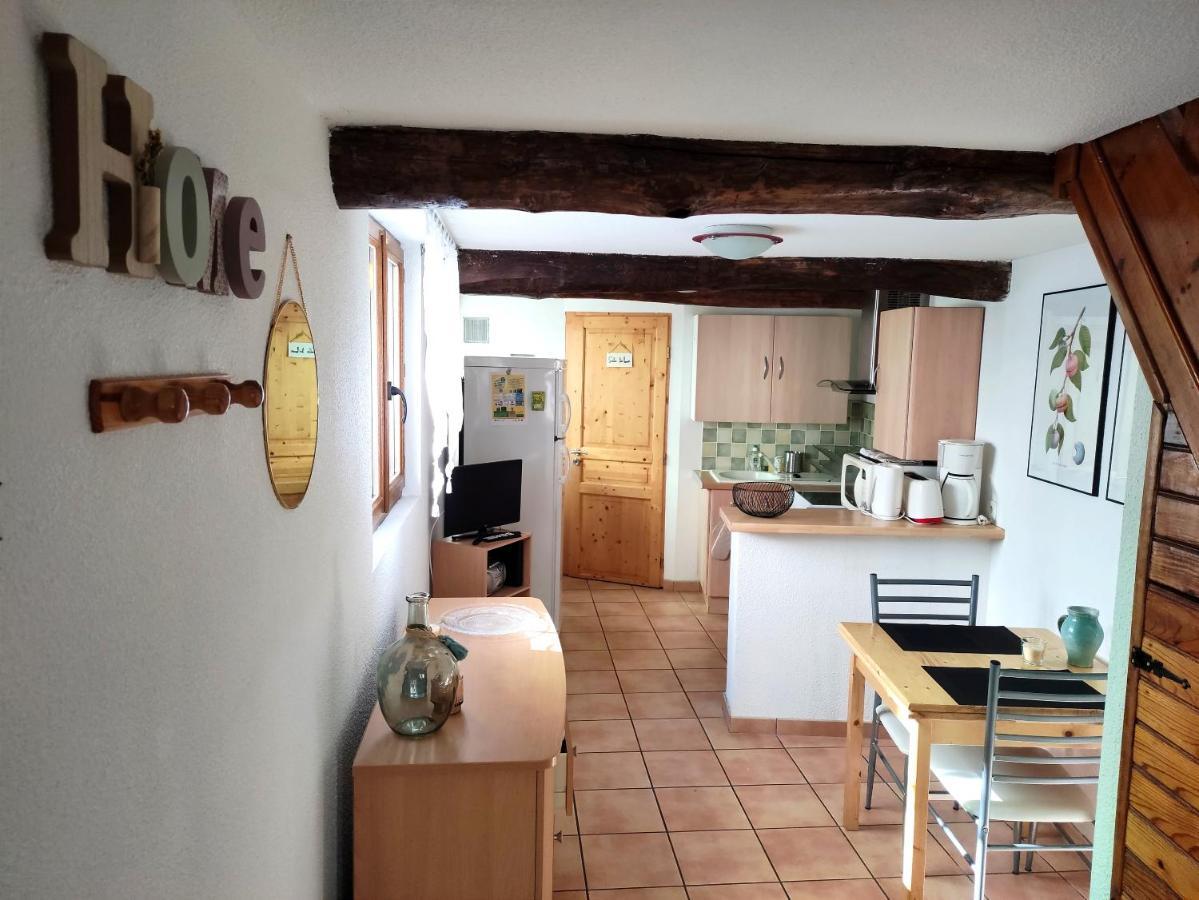 Confortable Maison De Village En Pierre Typique Moltig les Bains Luaran gambar